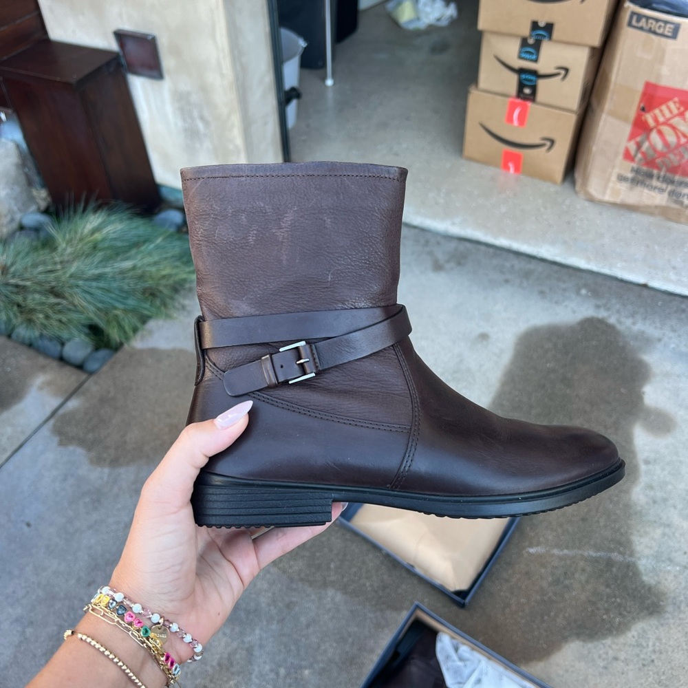 Eccos Boots